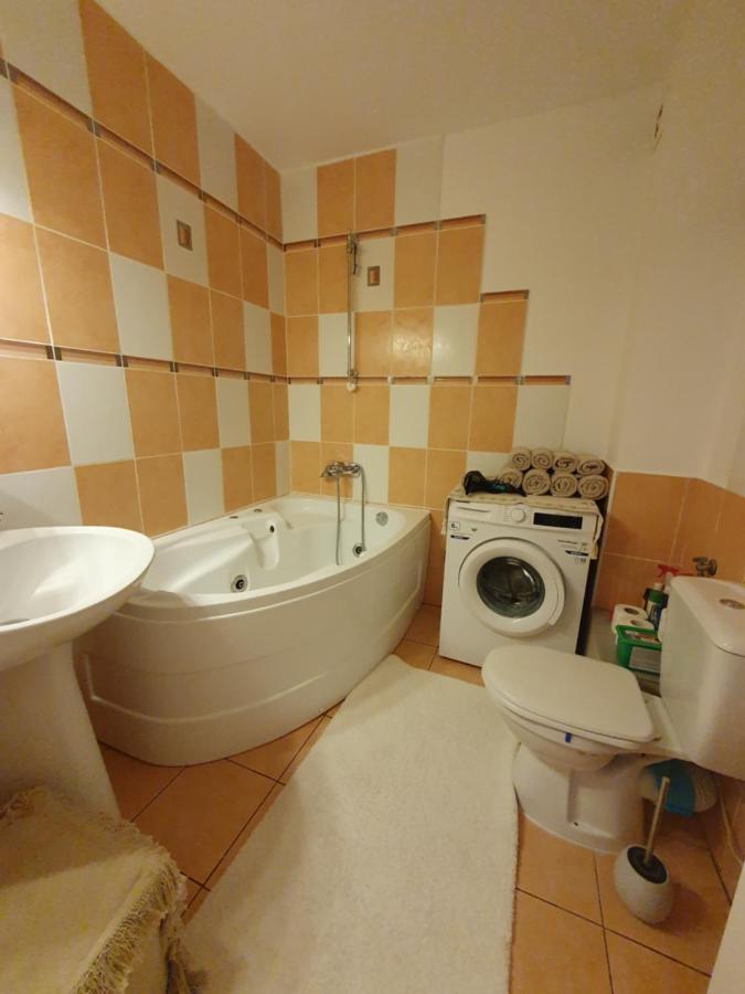 Suceava Apartment Esterno foto